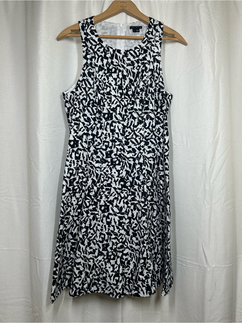 Theory Mini Dress Eyelet Size 6 Black White Cotton Sleeveless Woman’s
